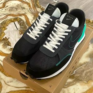 COPY - Nike Daybreak Waffle Racer